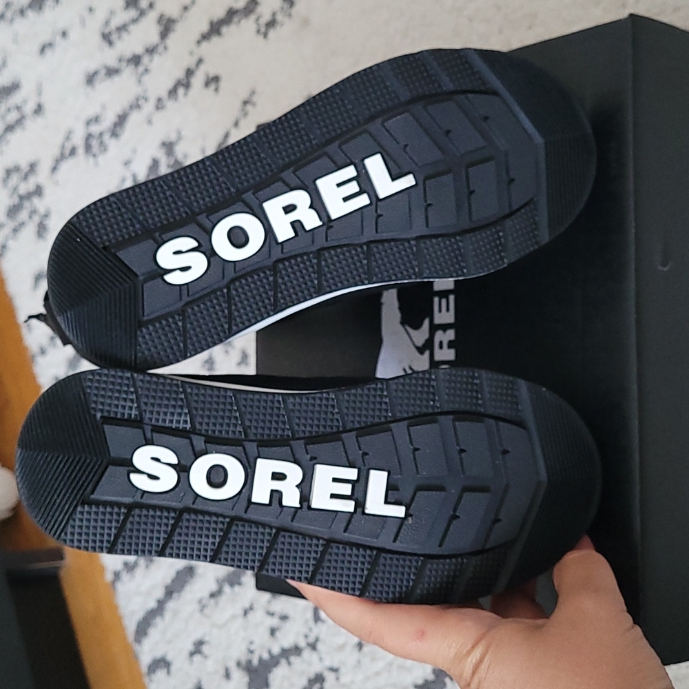 NWT Sorel Little Kids Whitney II Puffy Mid WP Boots Black - Picture 4 of 5